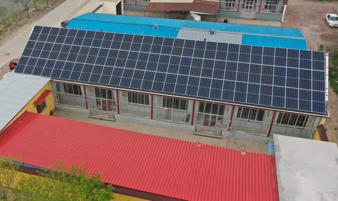 风暴眼丨出租屋顶建光伏电站，为何让“阳光存折”变“负债”